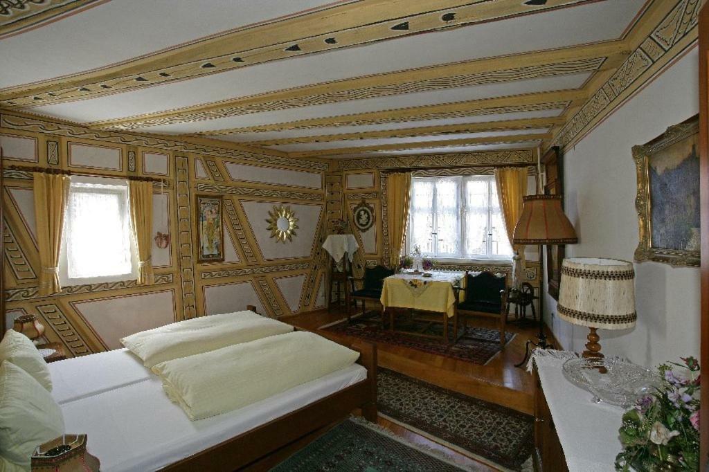 Hotel Zum Riesen - Aelteste Fuerstenherberge Deutschlands Miltenberg Dış mekan fotoğraf
